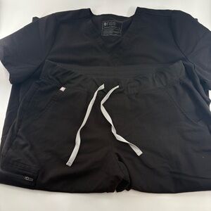 Figs Women’s Black Scrub Set Zamora Joggers Catarina Large